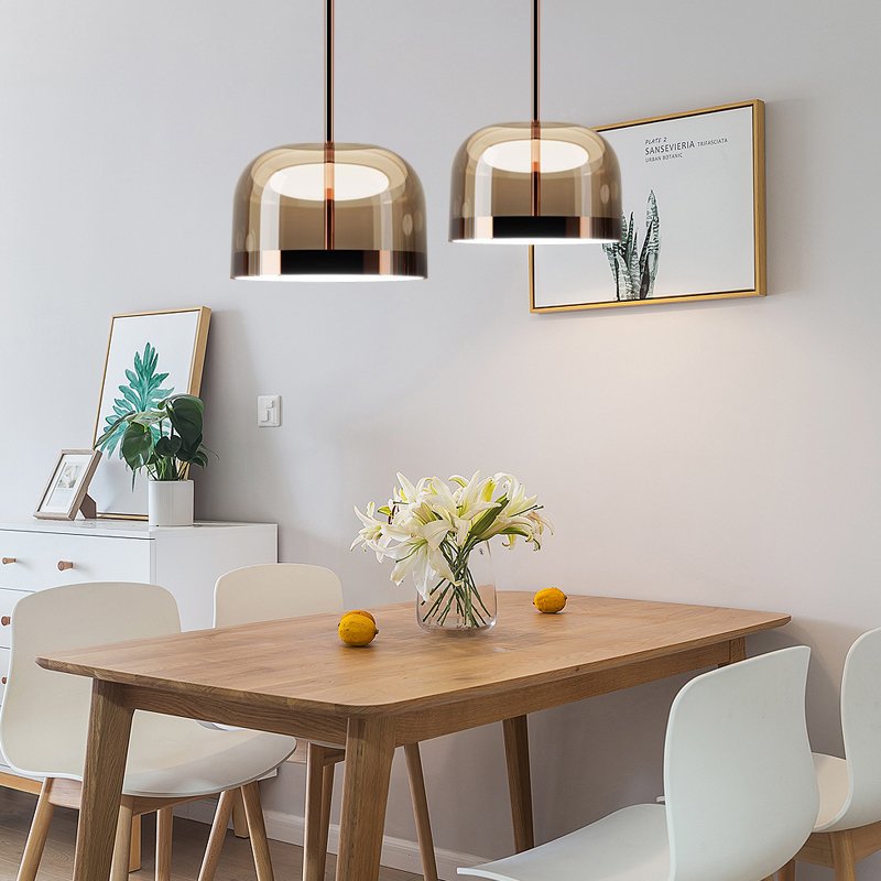 Austin is a contemporary reinterpretation of the classic lamp with a glass shade.