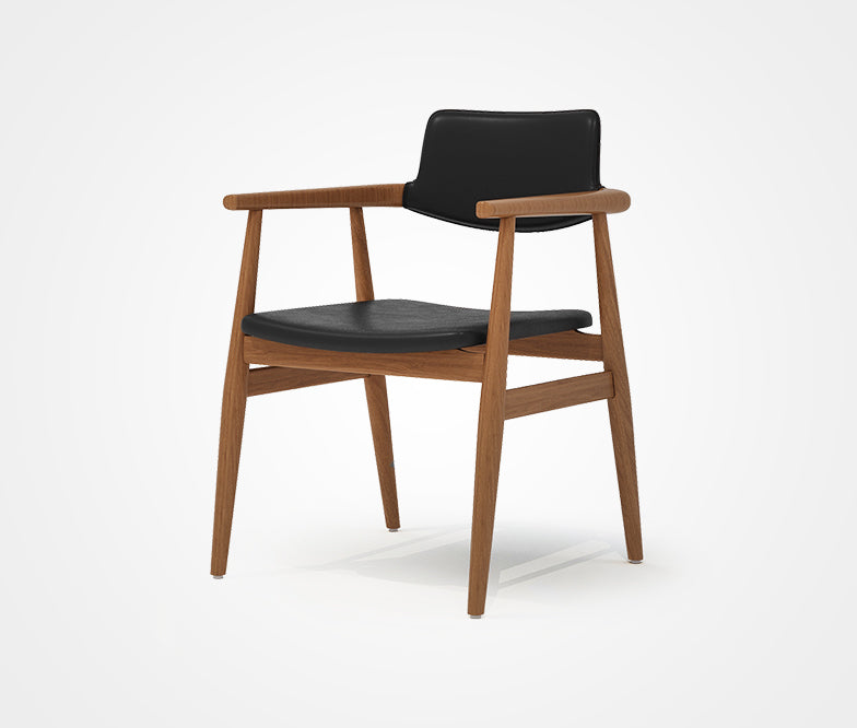 The perfect chair to host dinner guests, from appetizers to desserts.