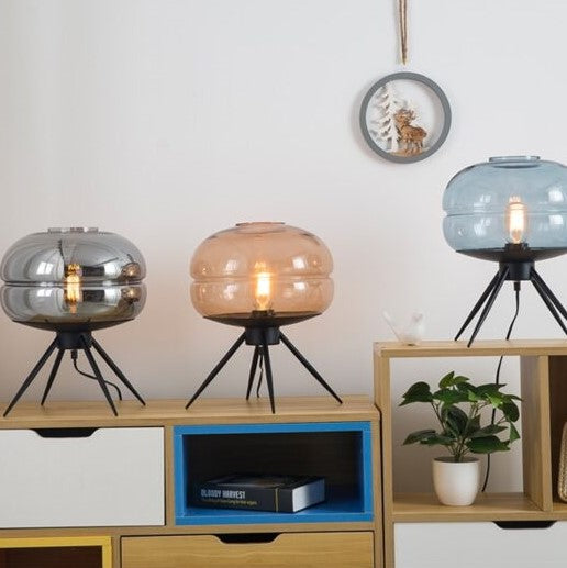 Accessorise your interior with our dynamic and eye-catching Ingram pendant ceiling light.